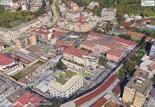 Vendesi palazzina uffici in Vendita